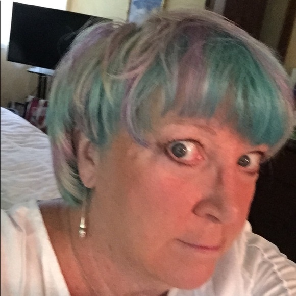 Meet your Posher, Marcia - Picture 1 of 1